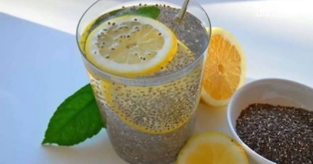 Lose Weight Fast With Chia Seeds And Lemon Water Mix 